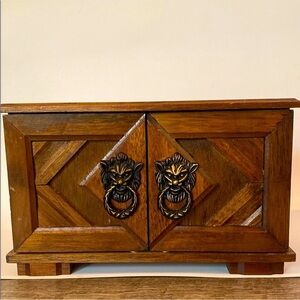 Vintage 1970s Lion Head Wooden Jewelry Box organizer Japan